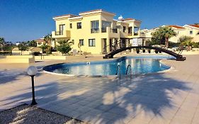 Faros Beach Apartment